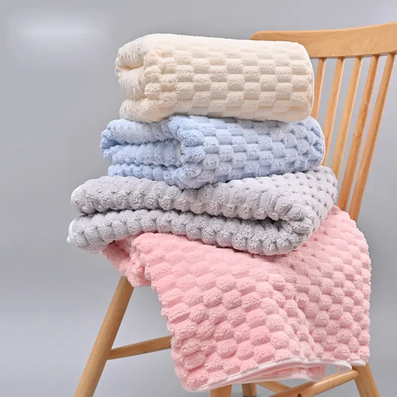 12-Pack HydroLock Ultra-Absorbent Oversized Bath Towels