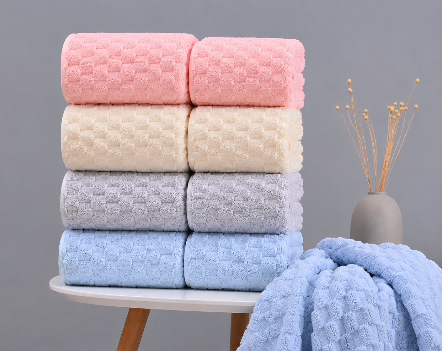 12-Pack HydroLock Ultra-Absorbent Oversized Bath Towels